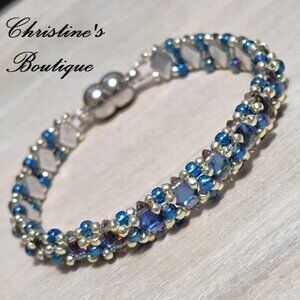 Handmade blue green glass beaded tennis bracelet style with magnetic clasp 6 inc